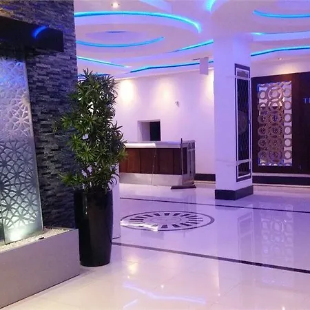 The Grand Astoria Hotel 2*