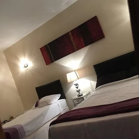 Hotel The Grand Astoria 2*