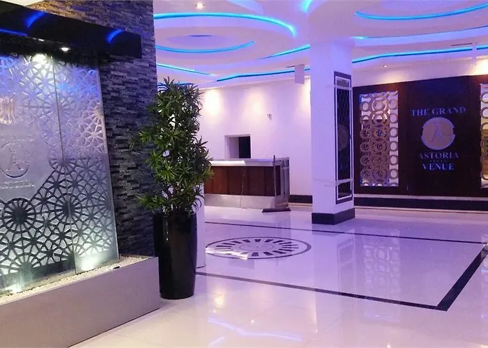 The Grand Astoria Hotel 2*